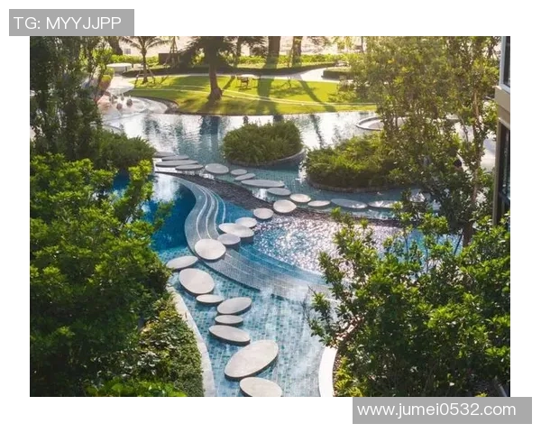 以室内泳池为核心打造的全新休闲娱乐空间设计方案与创新理念